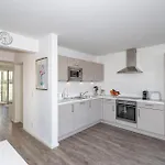 Flamingo Apartment